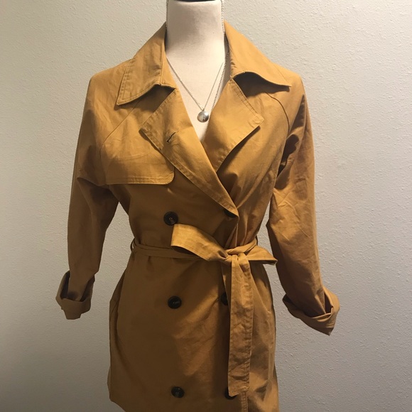 Lightweight trench coat - Picture 2 of 5